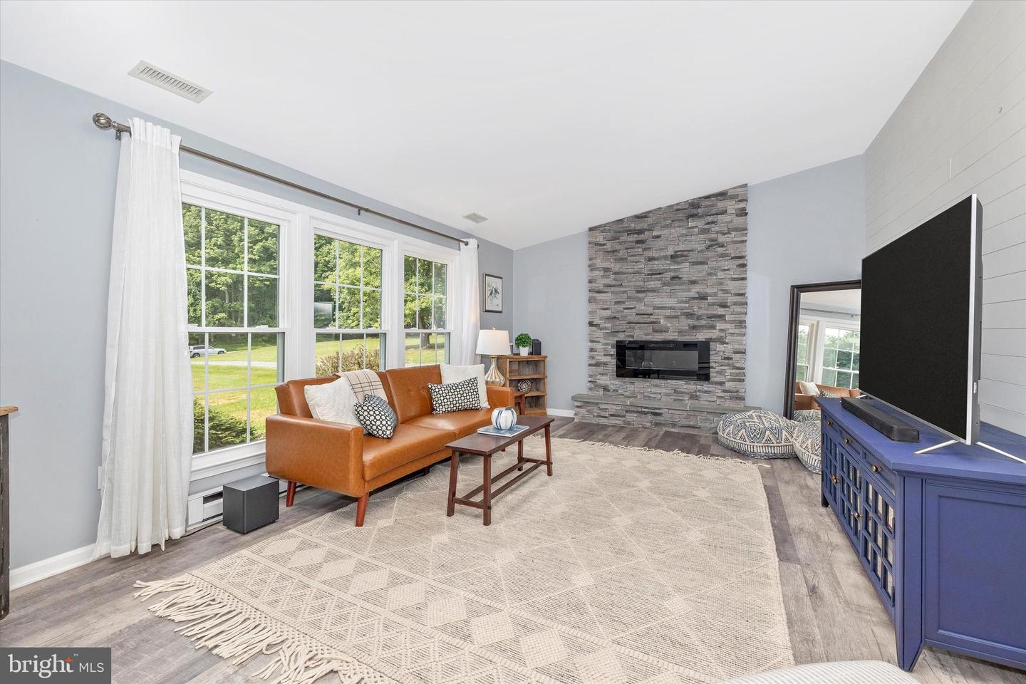 2331 Braddock ROAD