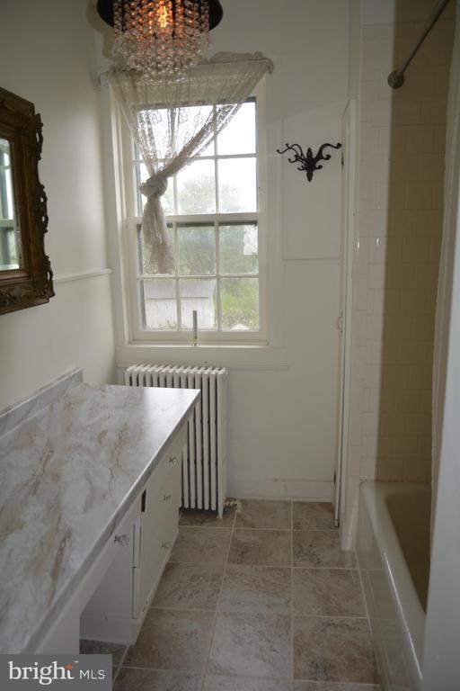 452 Sullivan Rd