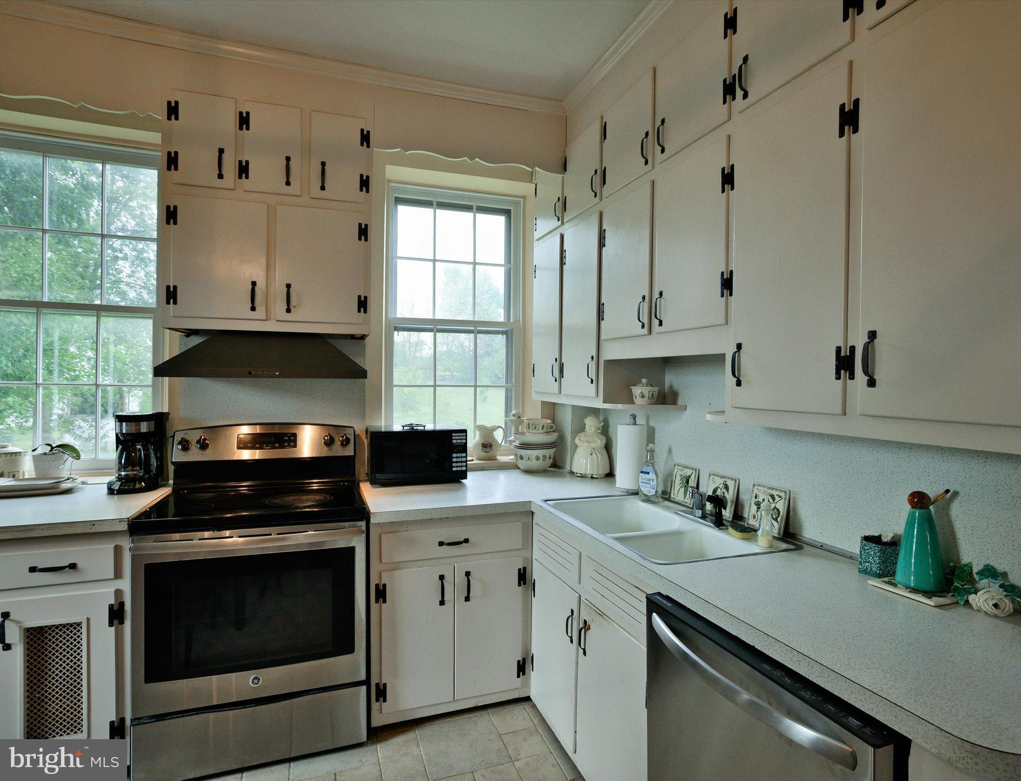 452 Sullivan Rd