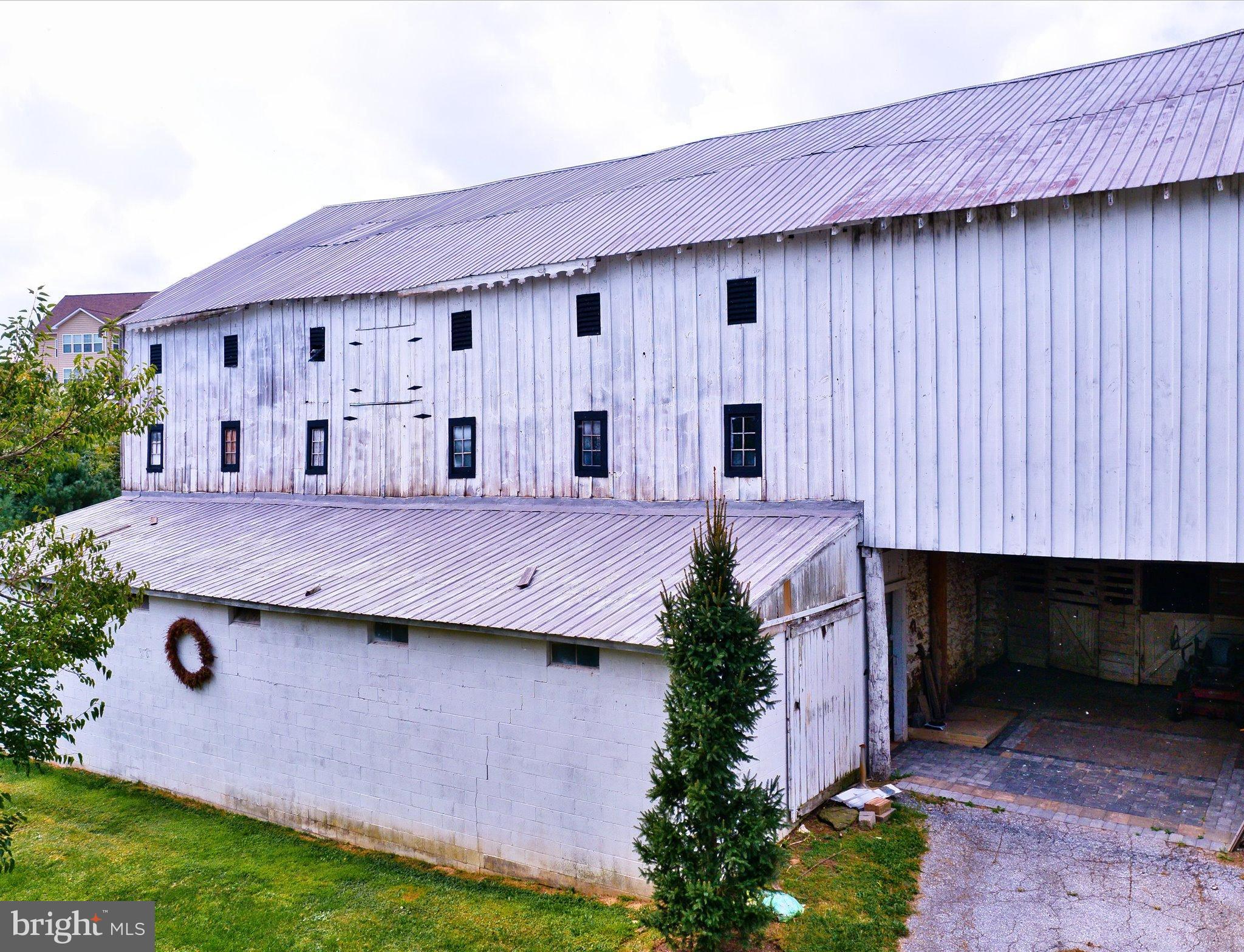 452 Sullivan Rd