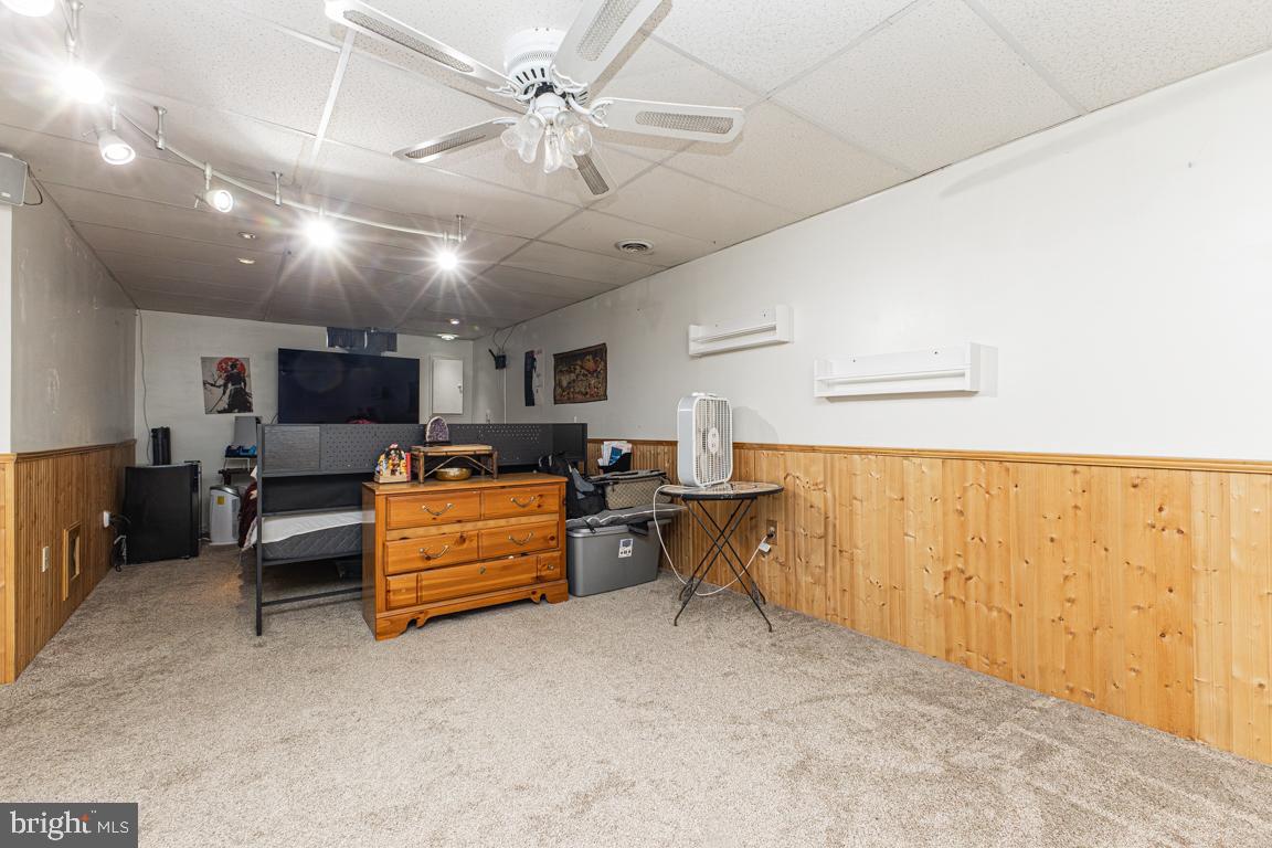 950 WAMPLER LANE