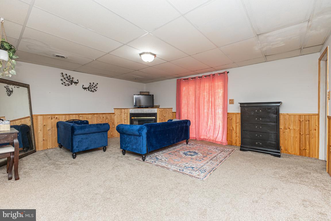 950 WAMPLER LANE