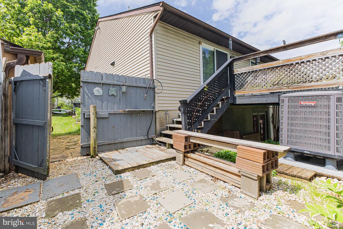 950 WAMPLER LANE