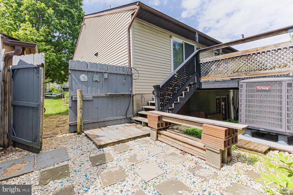 950 WAMPLER LANE