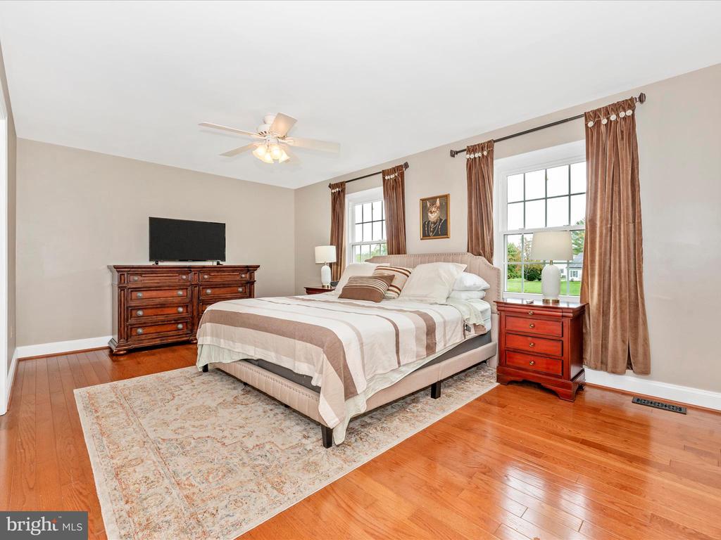 1204 WEYMOUTH STREET