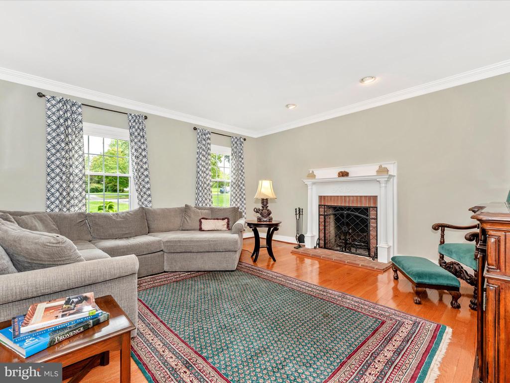 1204 WEYMOUTH STREET