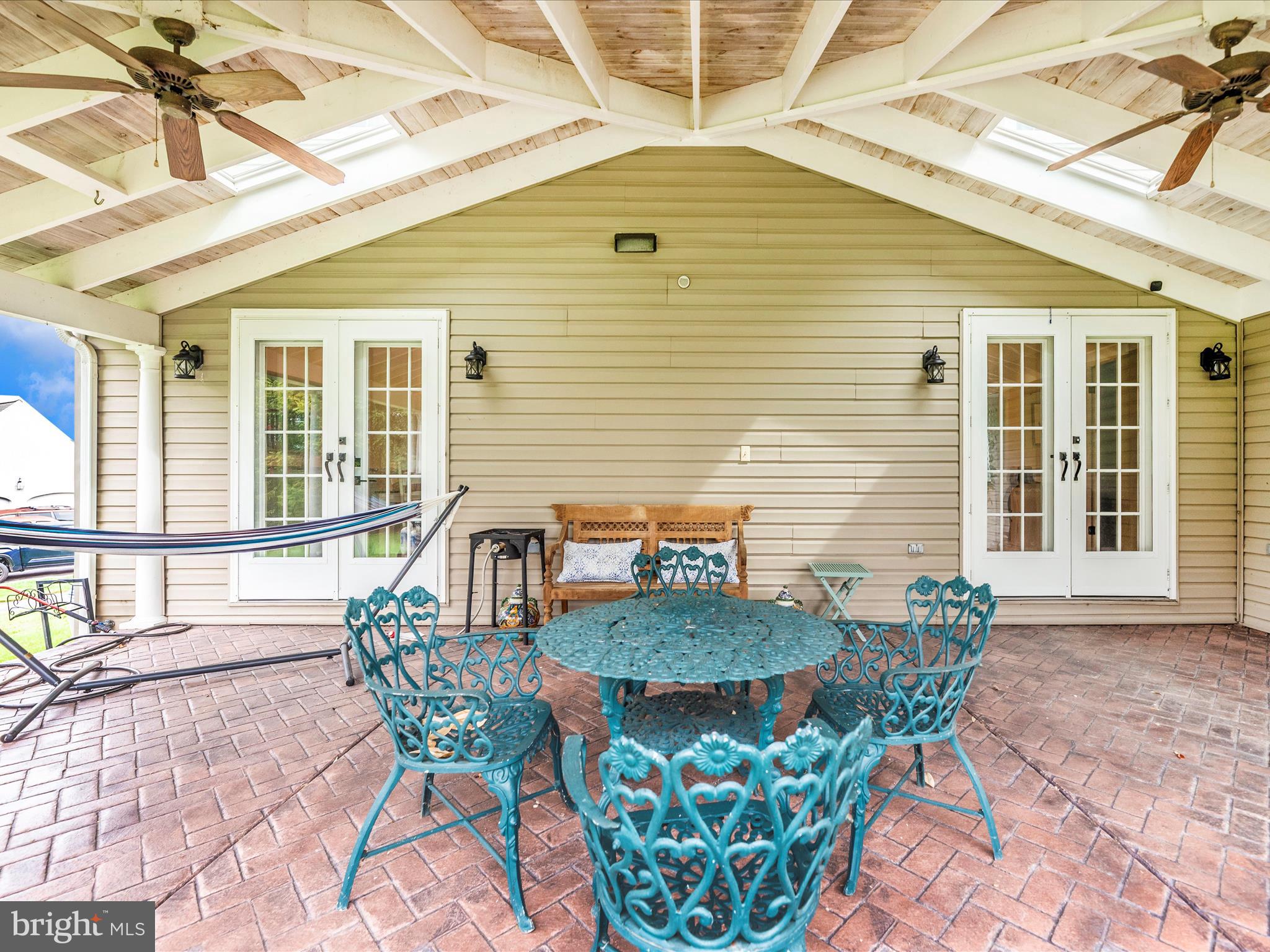 1204 WEYMOUTH STREET