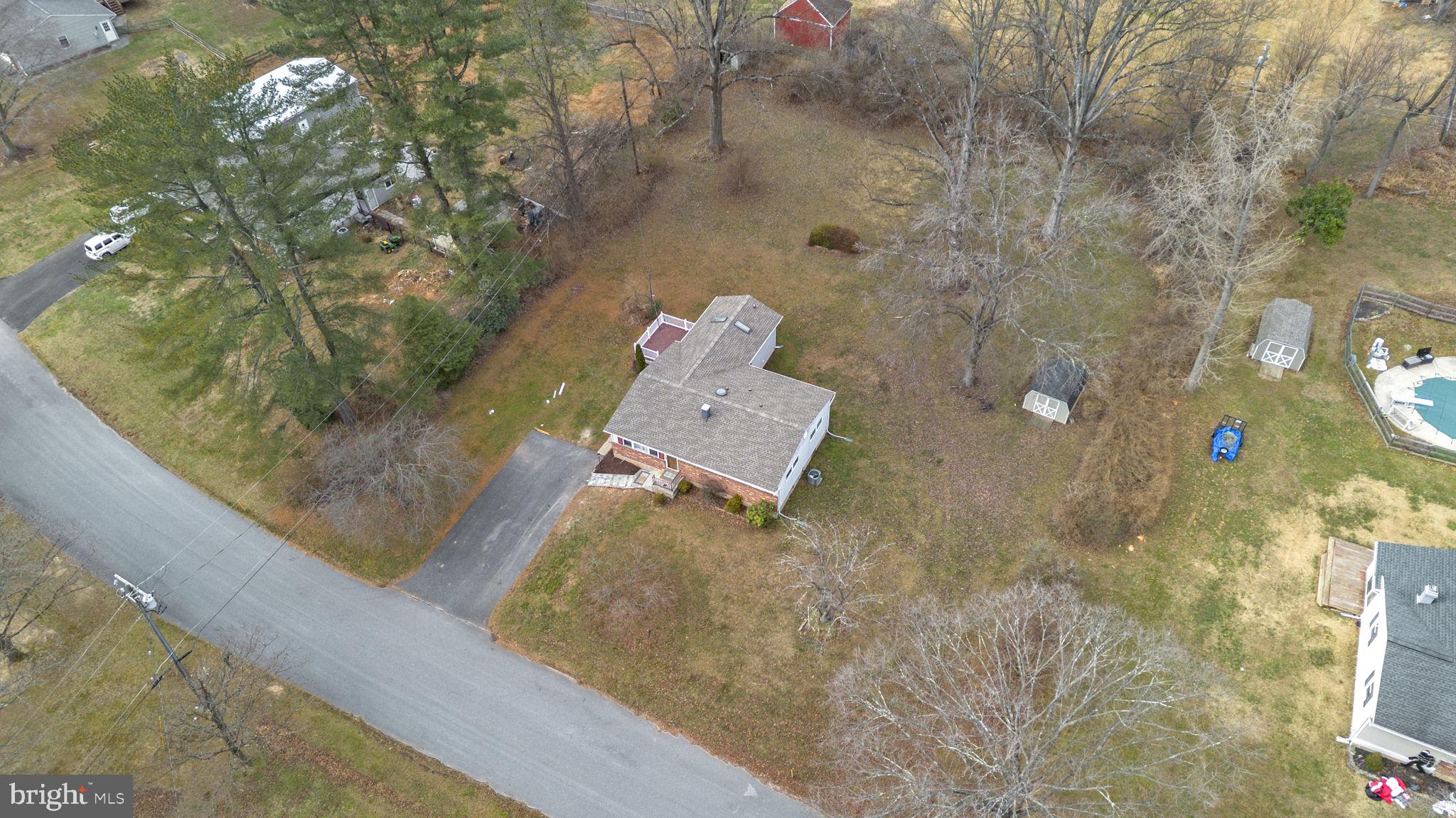 5309 WENDY ROAD