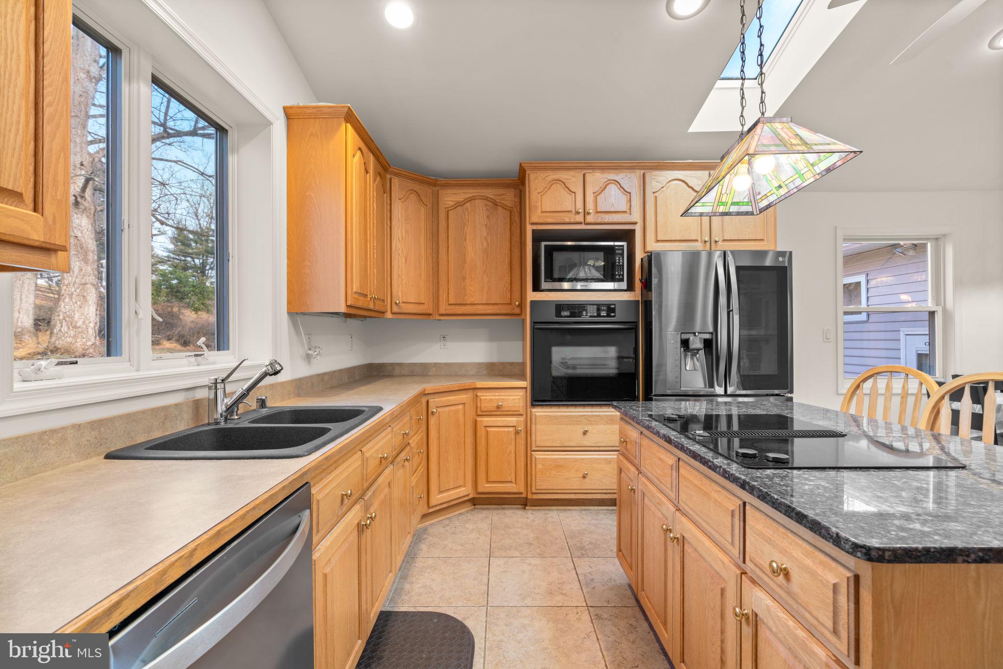 5309 WENDY ROAD
