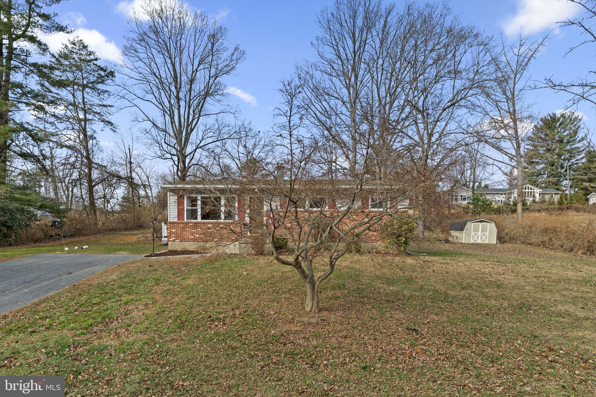 5309 WENDY ROAD