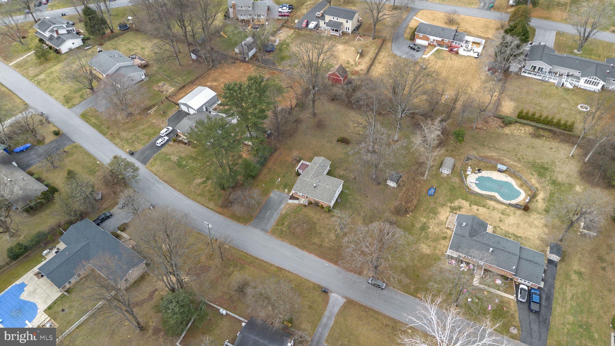 5309 WENDY ROAD