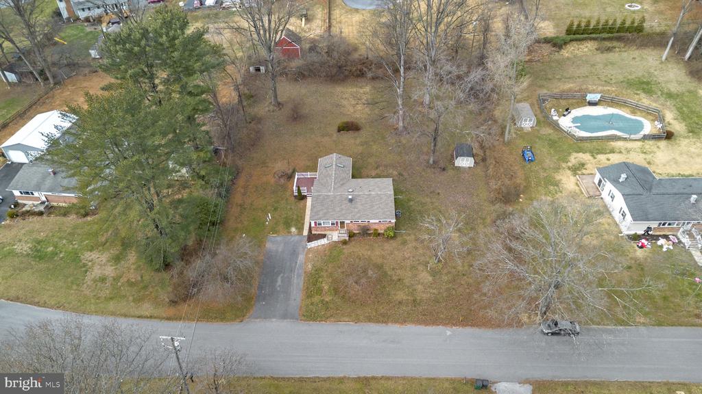 5309 WENDY ROAD
