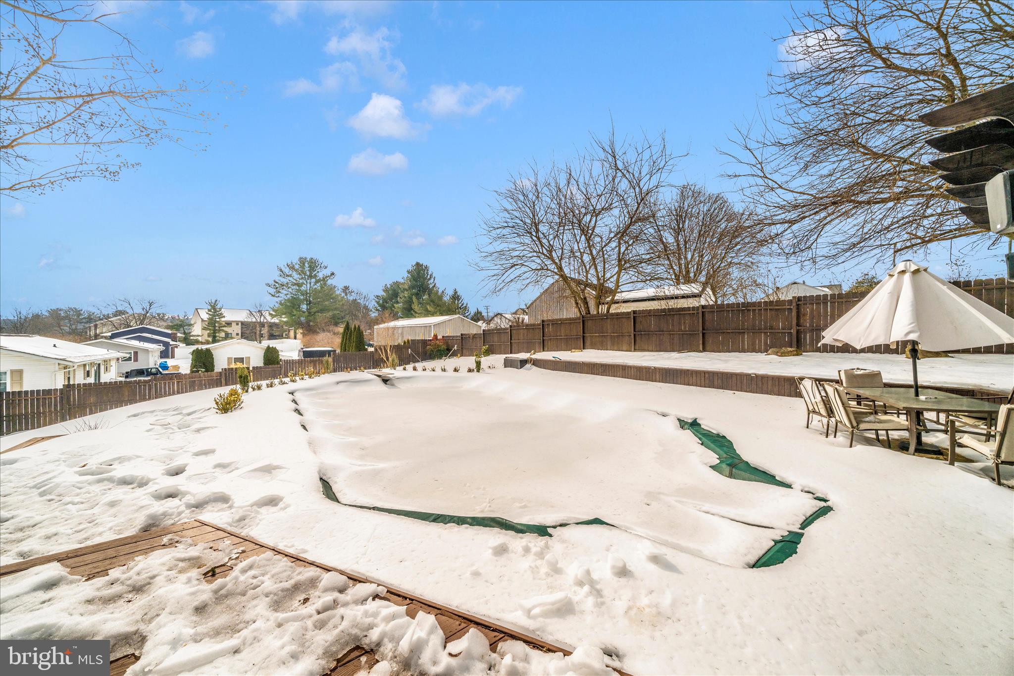 806 CLEARVIEW AVENUE