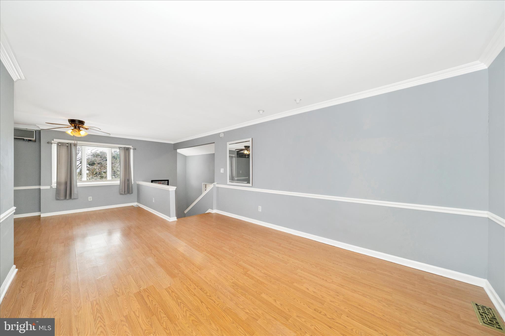 806 CLEARVIEW AVENUE