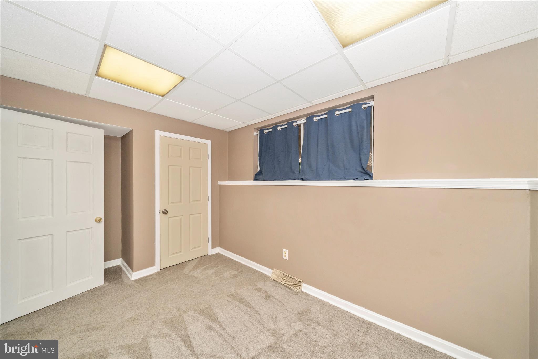 806 CLEARVIEW AVENUE