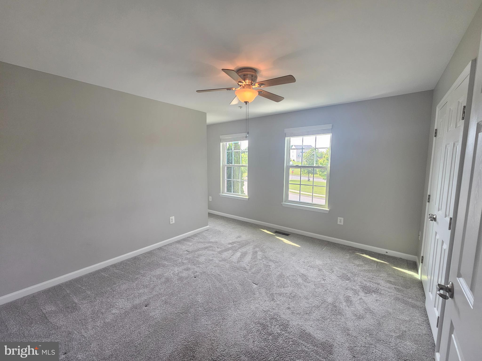 725 LOWER FIELD CIRCLE