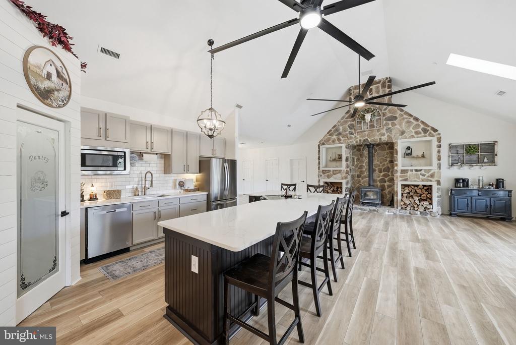 238 CLEAR RIDGE ROAD