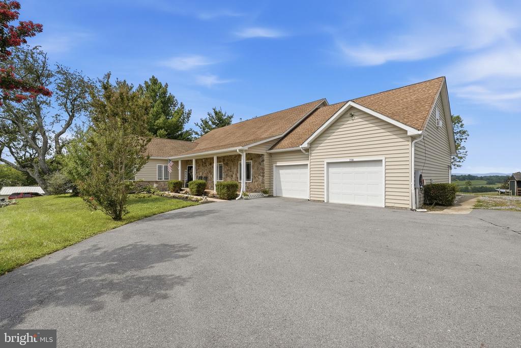 238 CLEAR RIDGE ROAD