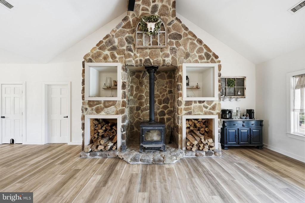 238 CLEAR RIDGE ROAD