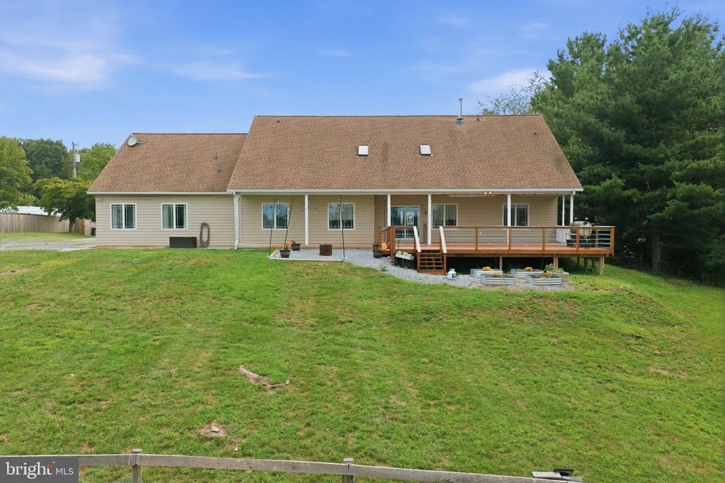 238 CLEAR RIDGE ROAD