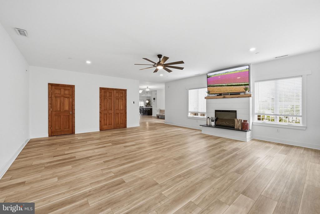 238 CLEAR RIDGE ROAD