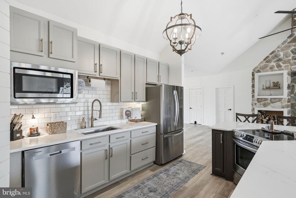 238 CLEAR RIDGE ROAD