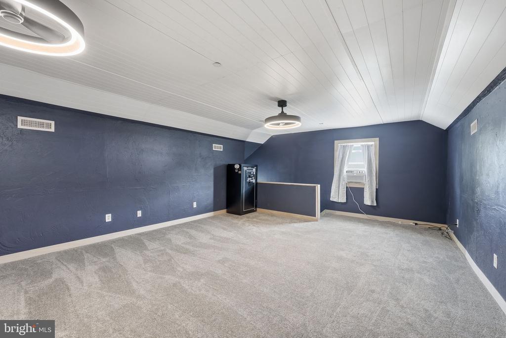 238 CLEAR RIDGE ROAD