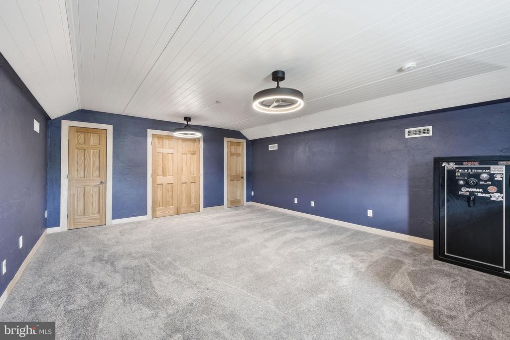 238 CLEAR RIDGE ROAD