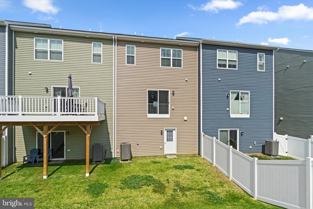 2753 TOWN VIEW CIRCLE