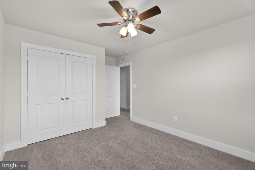 2753 TOWN VIEW CIRCLE