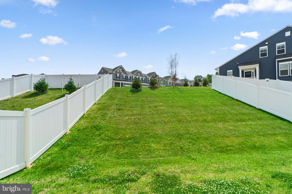 2753 TOWN VIEW CIRCLE