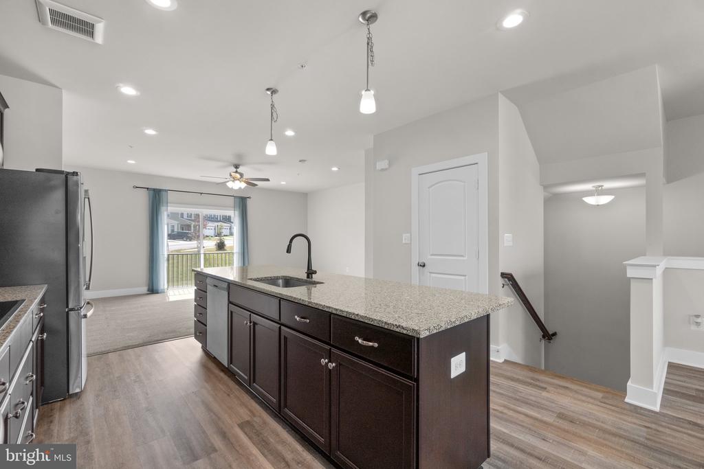 2753 TOWN VIEW CIRCLE