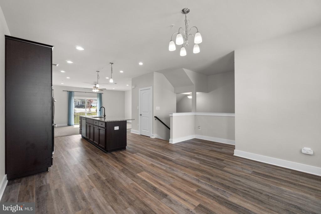 2753 TOWN VIEW CIRCLE