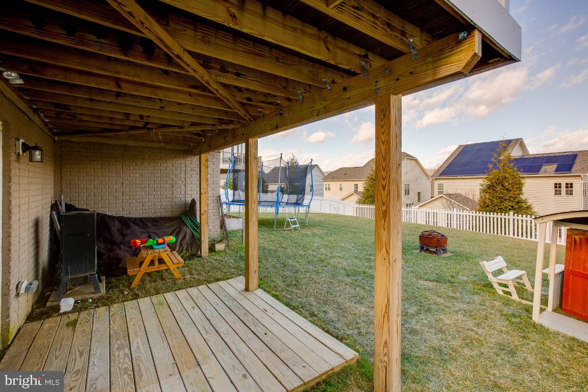1141 Long Farm CIRCLE