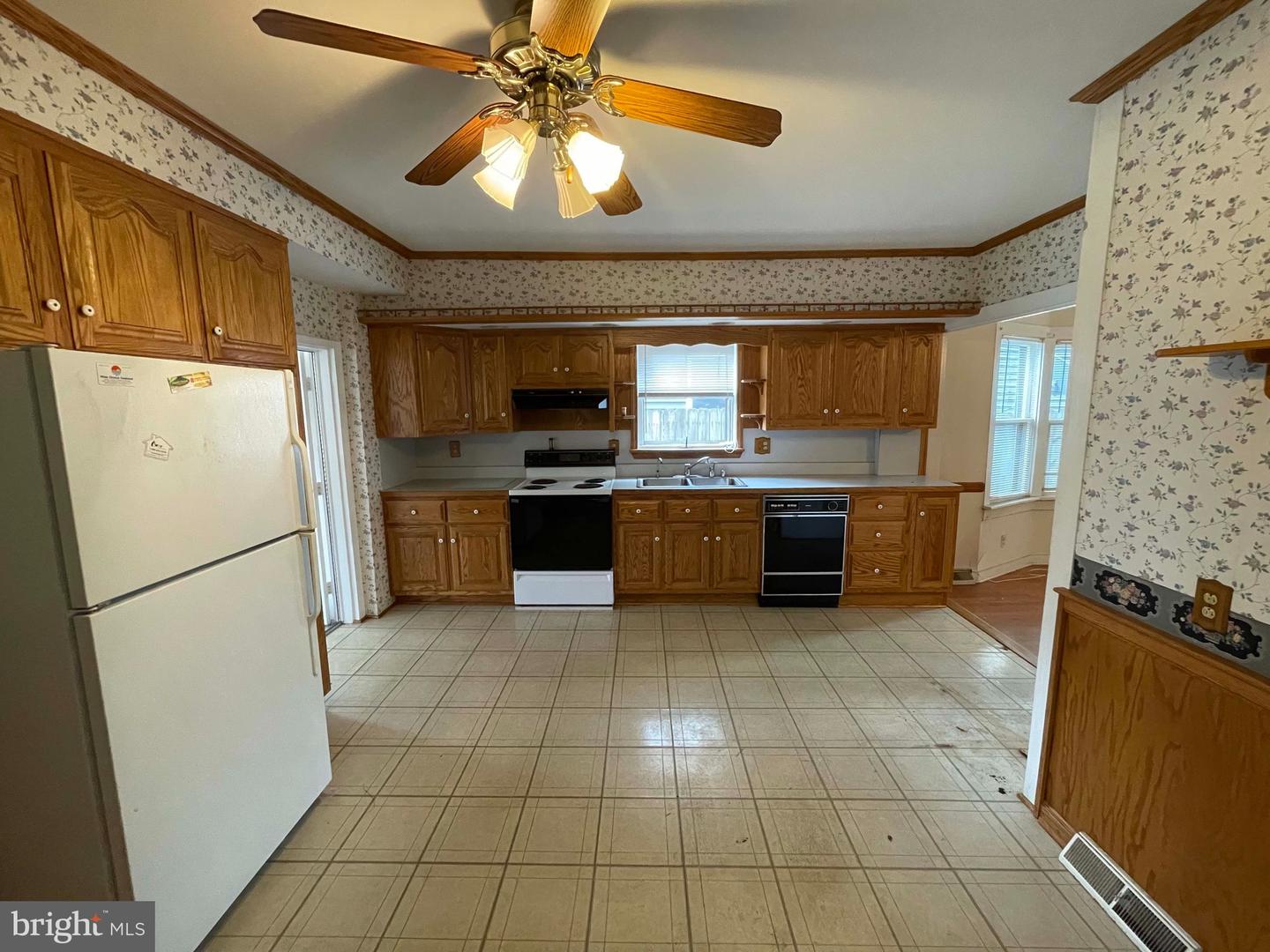 311 E Main STREET