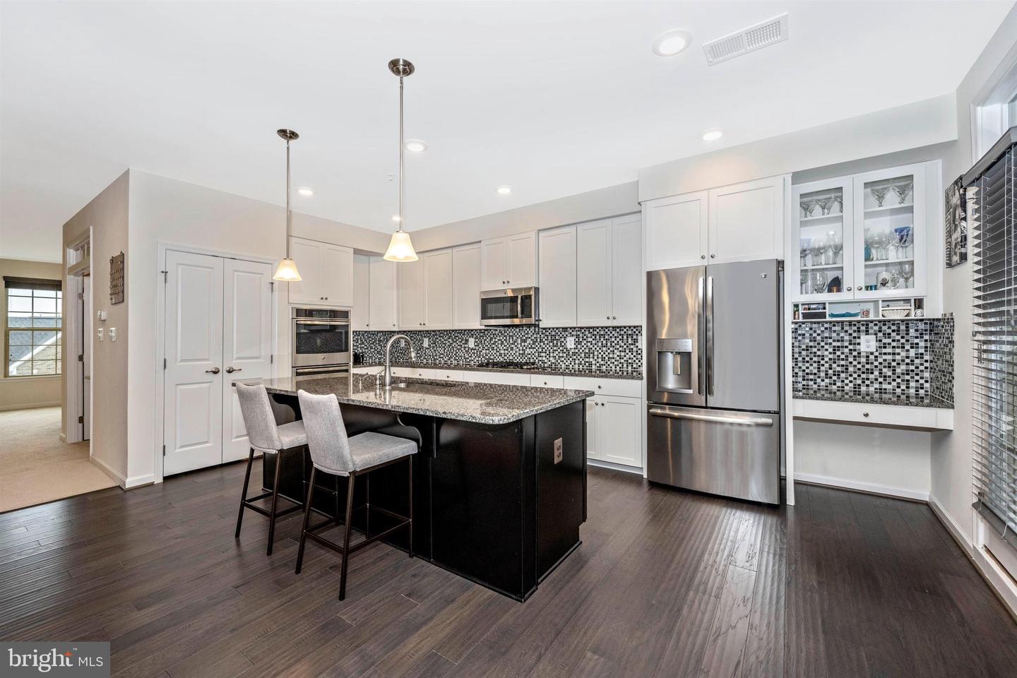 6426 Walcott LANE