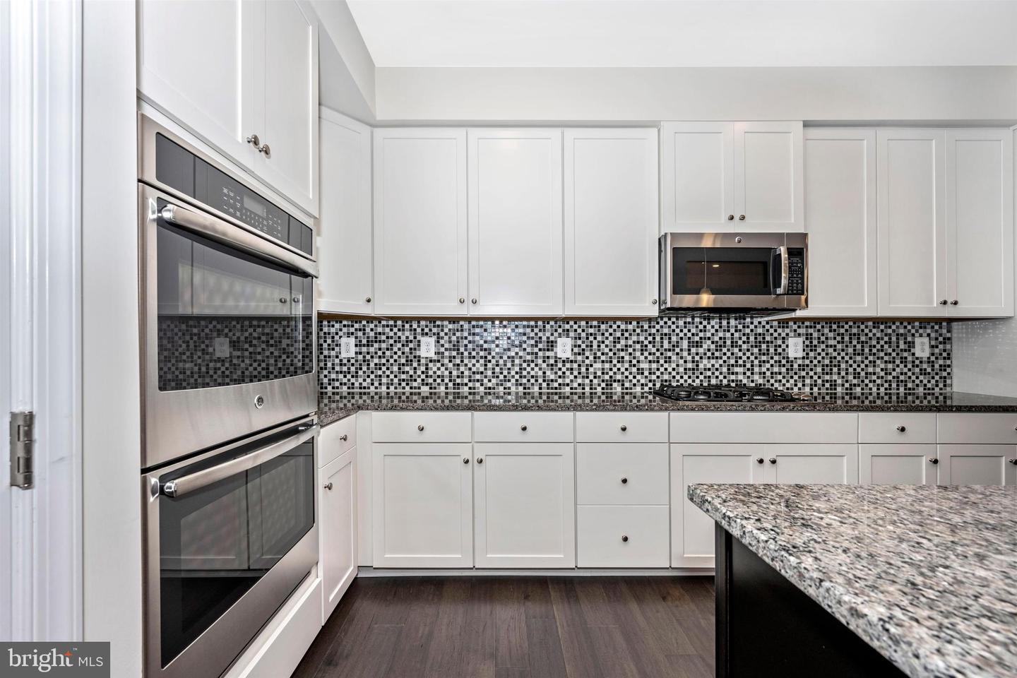 6426 Walcott LANE