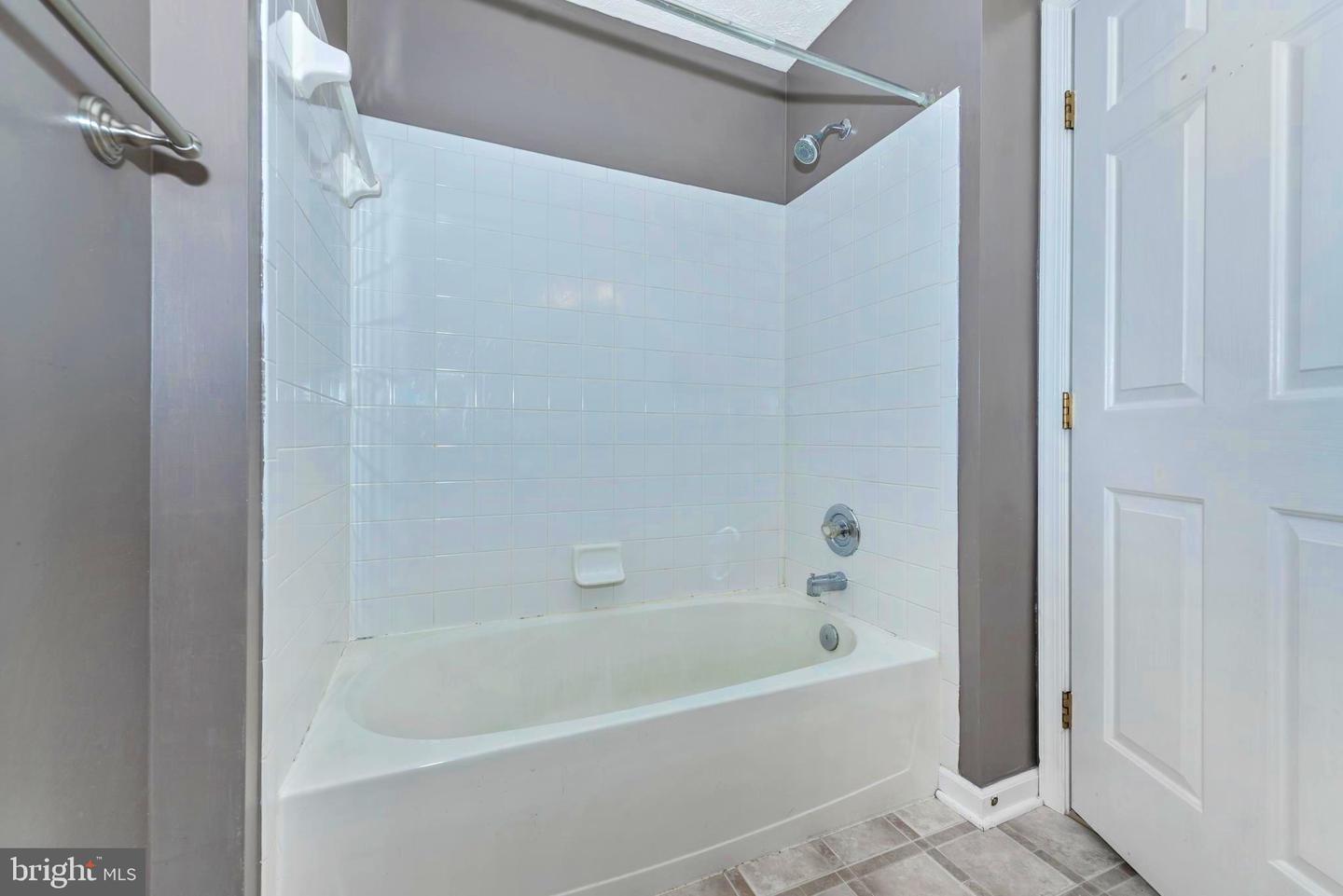 6413 Weatherby COURT Unit: E