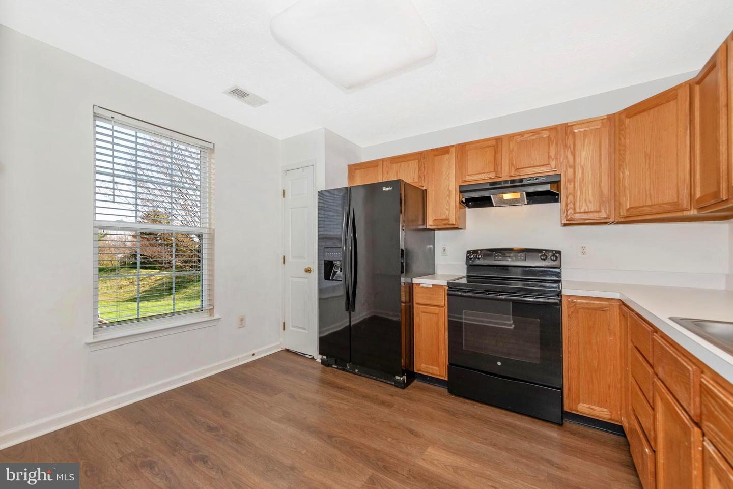 6413 Weatherby COURT Unit: E