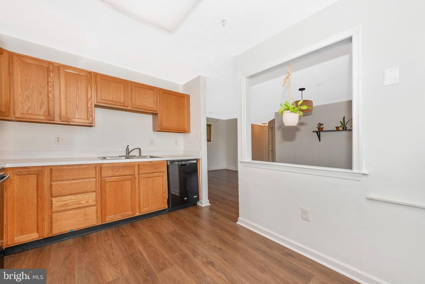 6413 Weatherby COURT Unit: E