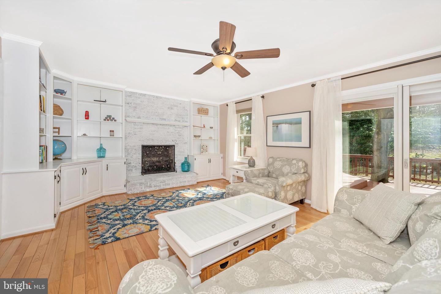 5595 Jollie DRIVE