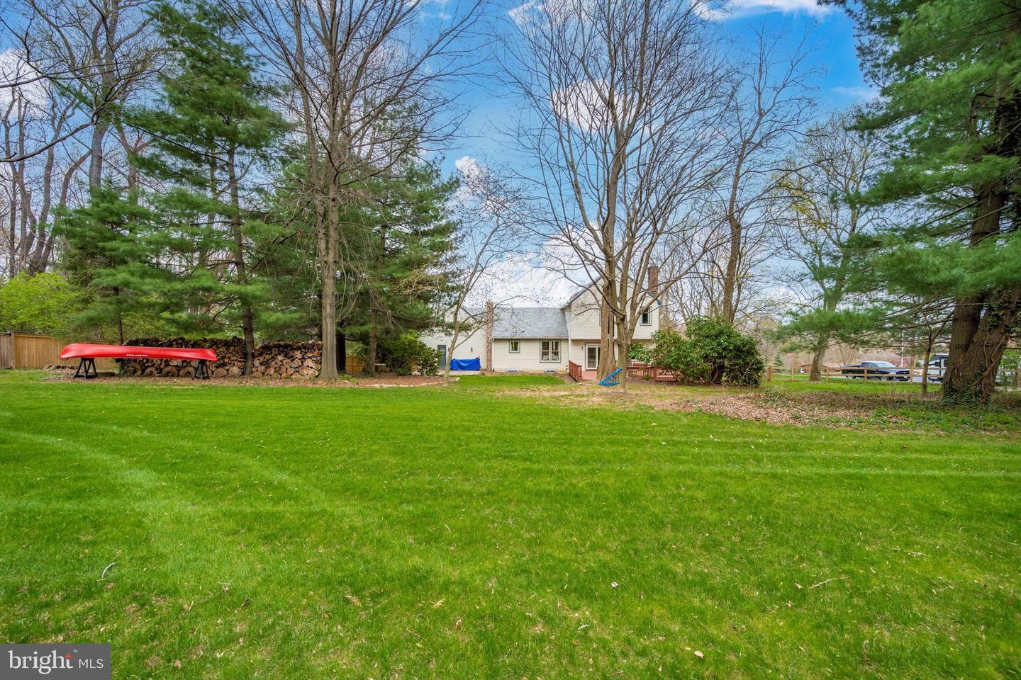 5595 Jollie DRIVE