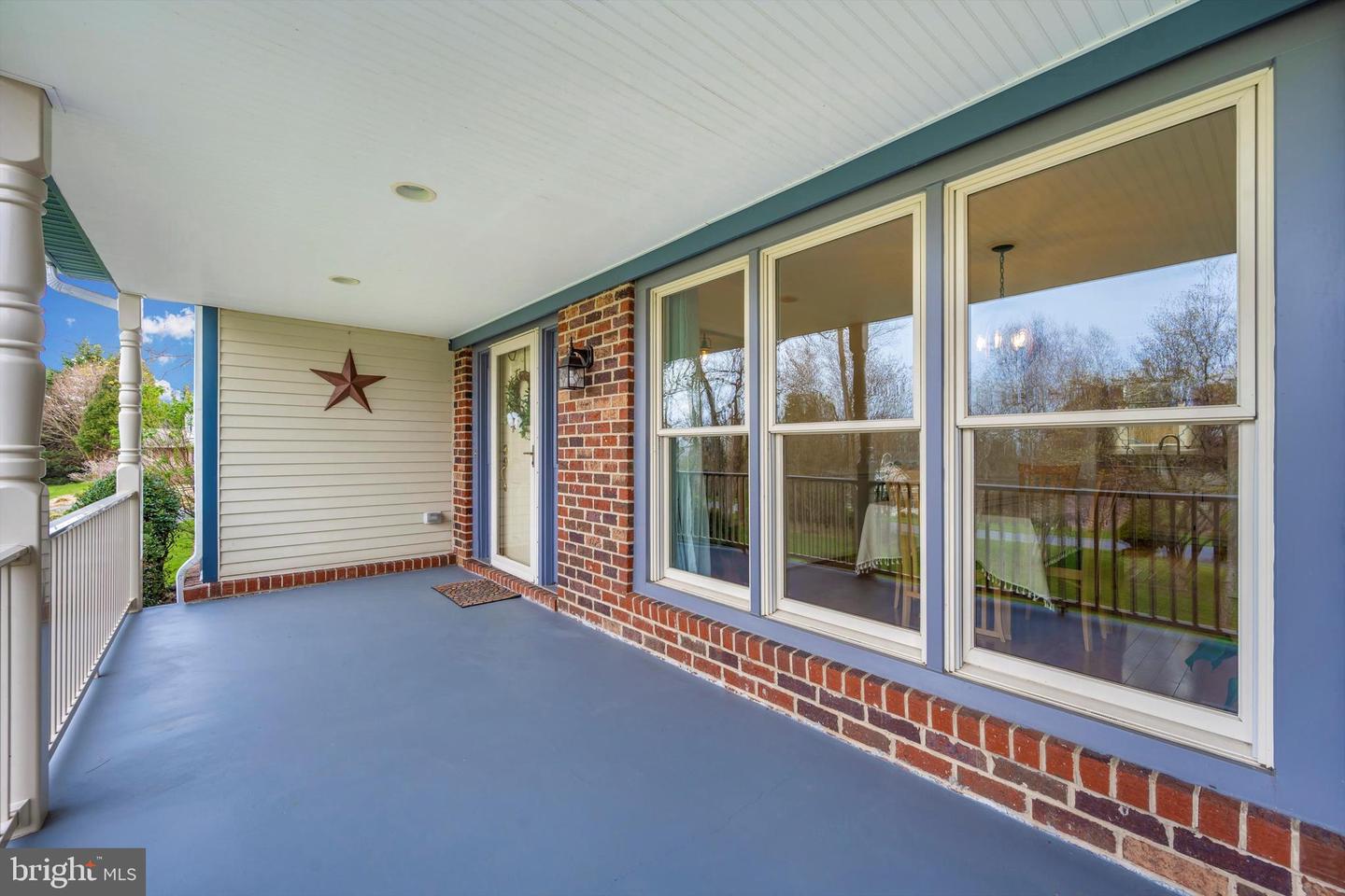 5595 Jollie DRIVE