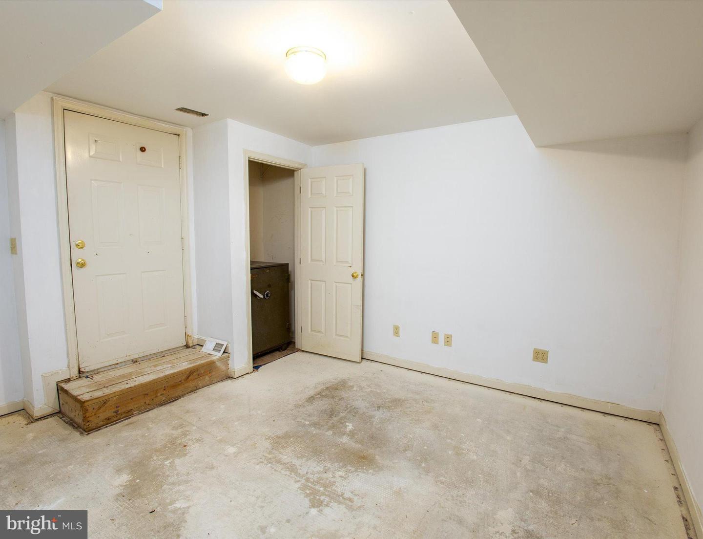 3712 Basford ROAD