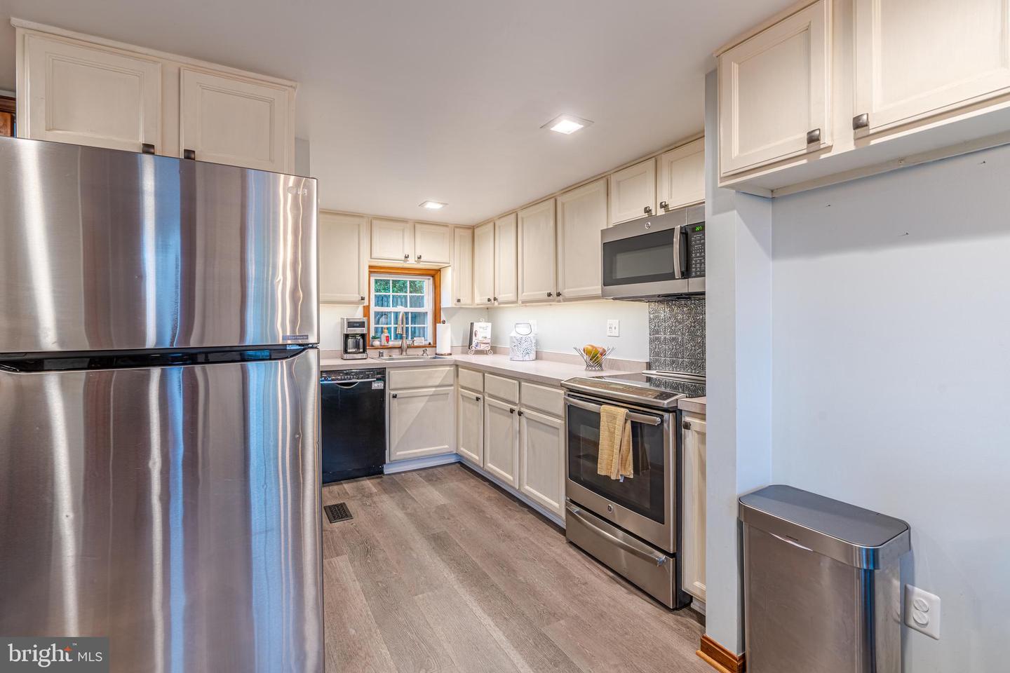 12513 Fingerboard ROAD