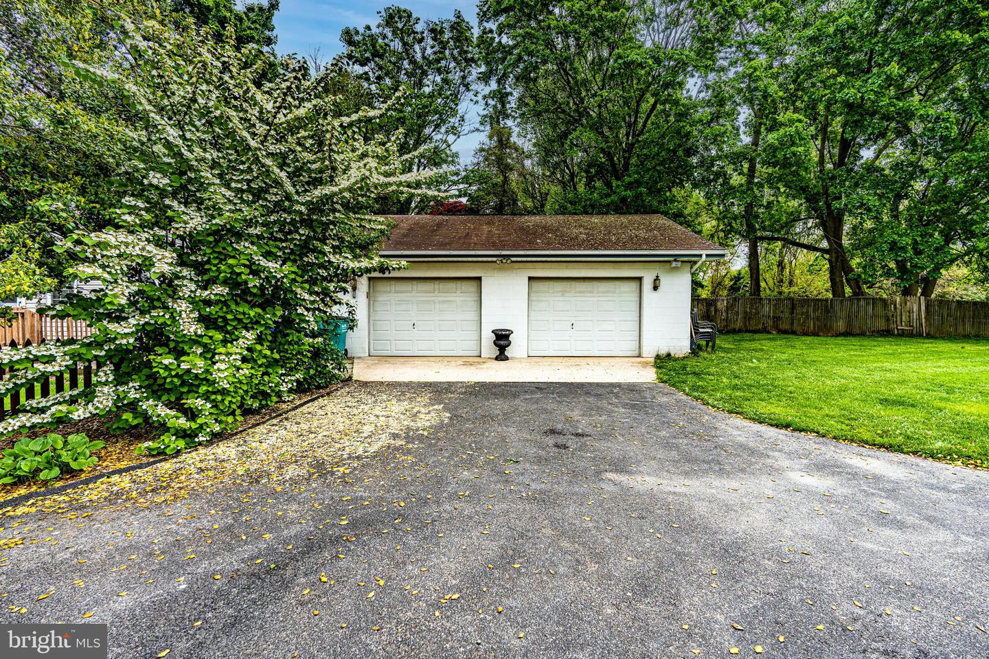 12513 Fingerboard ROAD