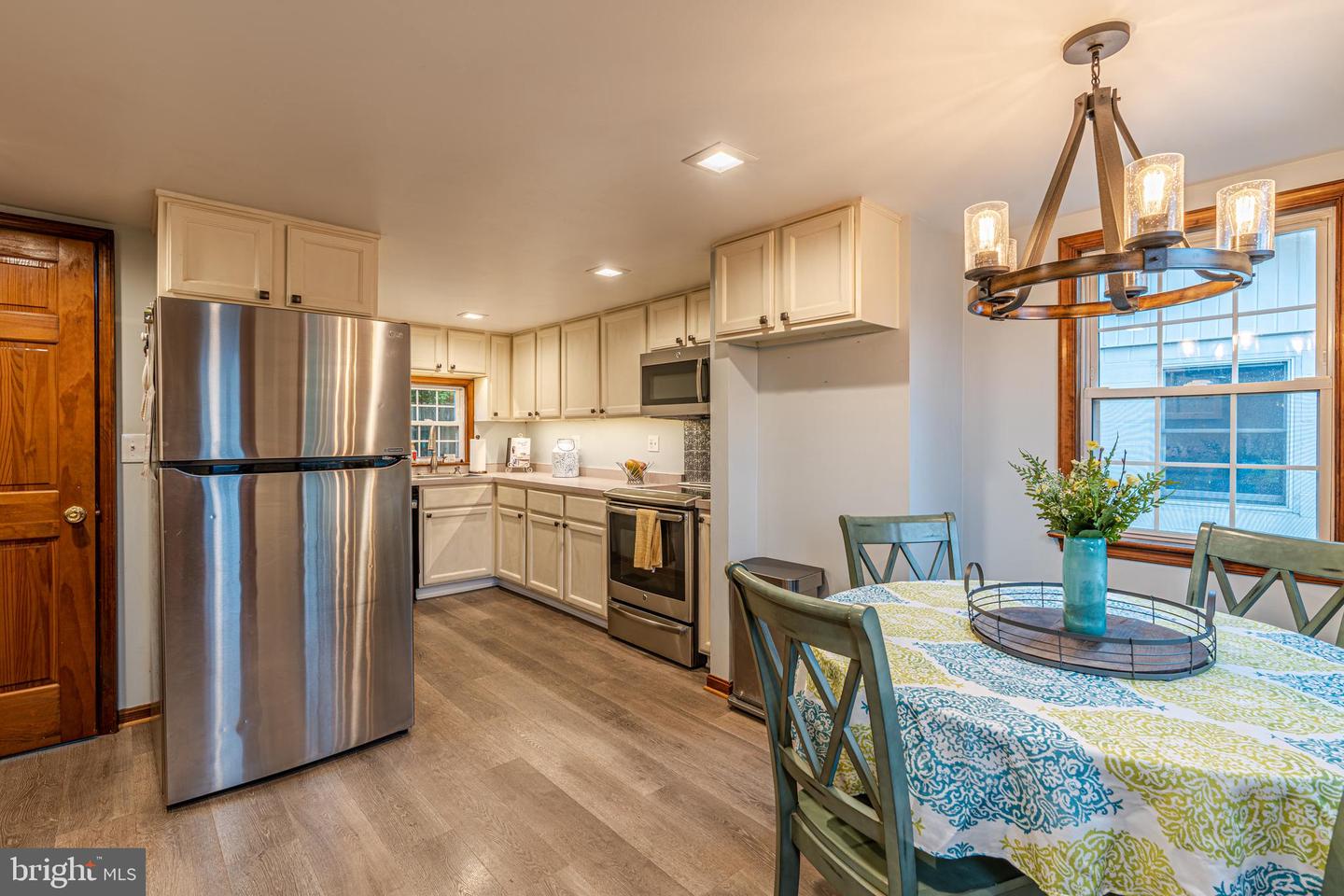 12513 Fingerboard ROAD