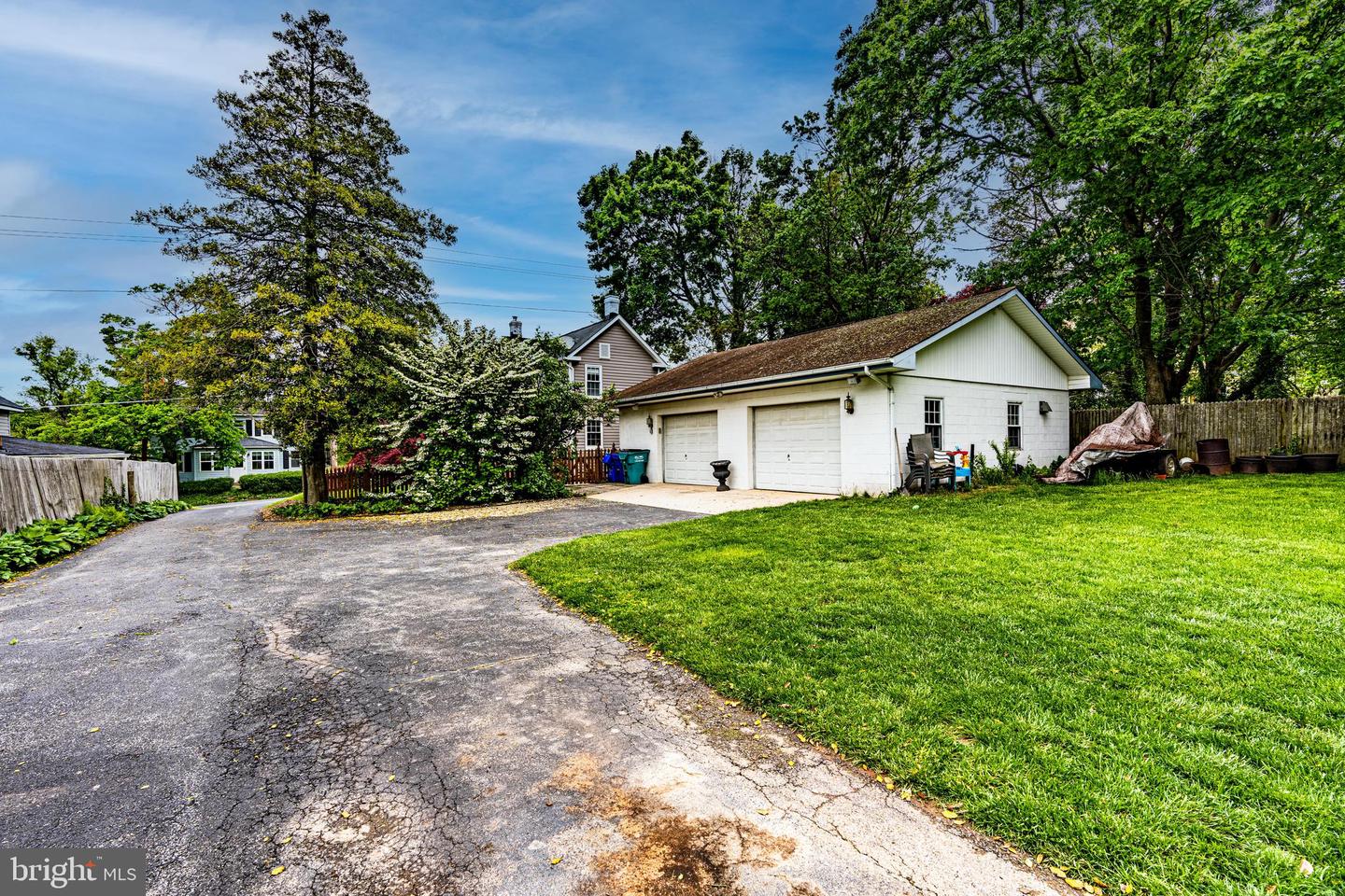 12513 Fingerboard ROAD