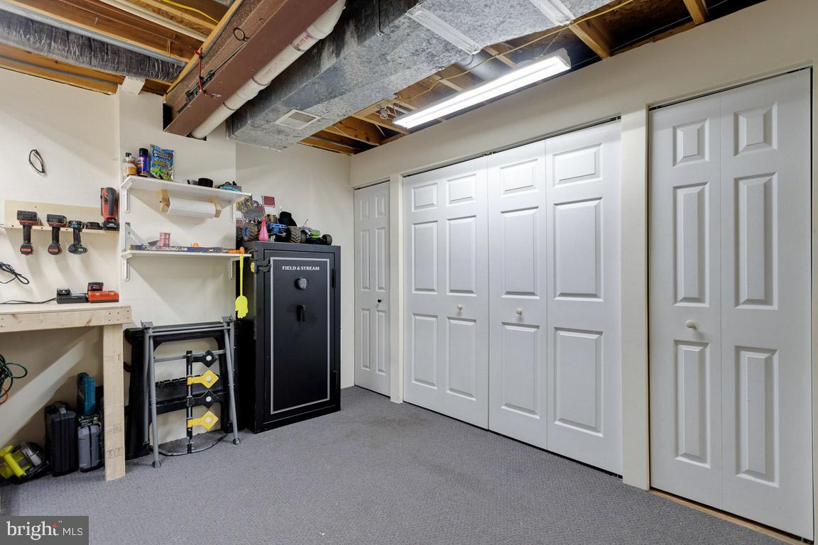 5582 Talbot COURT