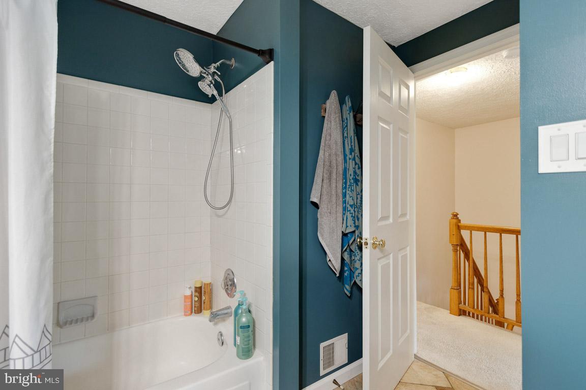 5582 Talbot COURT